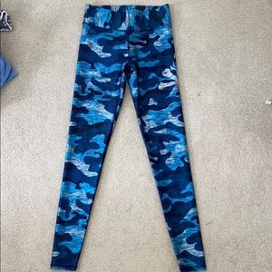 Soul Cycle Terez camo leggings